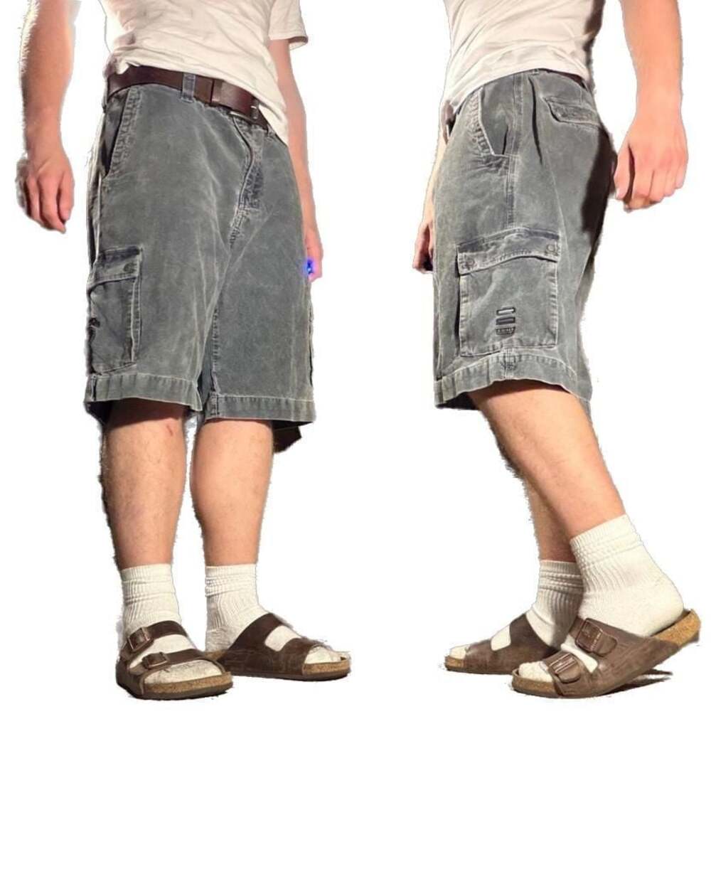 Rusty Size 34 Vintage Corduroy Cargo Shorts Gray